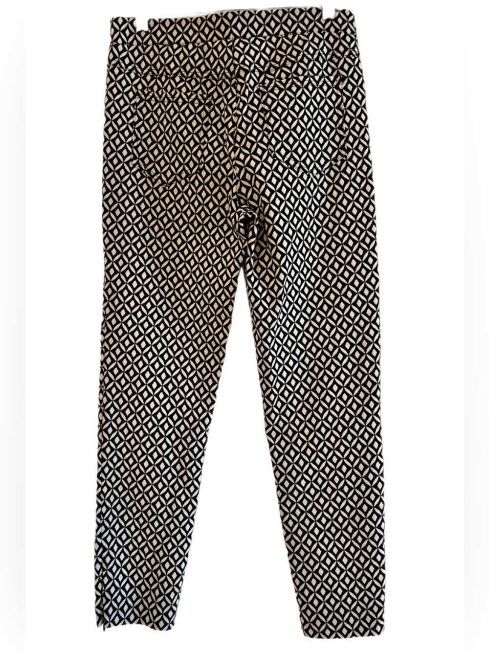 Black & White Geometric Skinny Pants - Picture 3 of 11